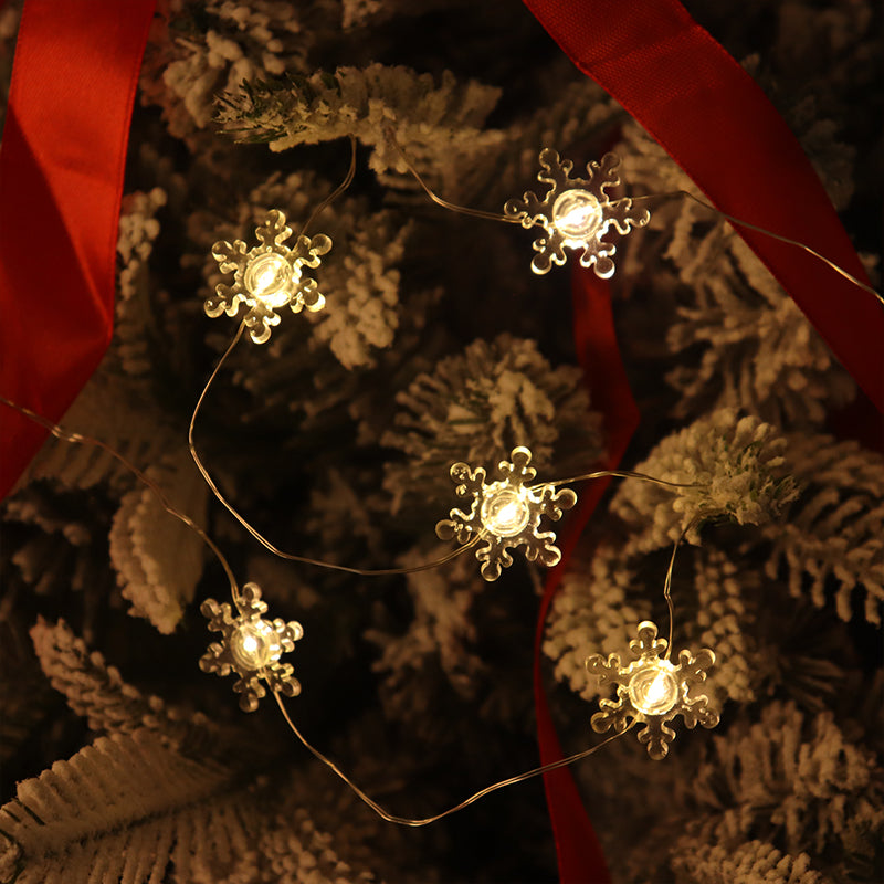 2m 20-LED Christmas Snowflake String Lights, Warm White, Battery Powered (2 x AA Batteries Required) V1163-DC-SD-A