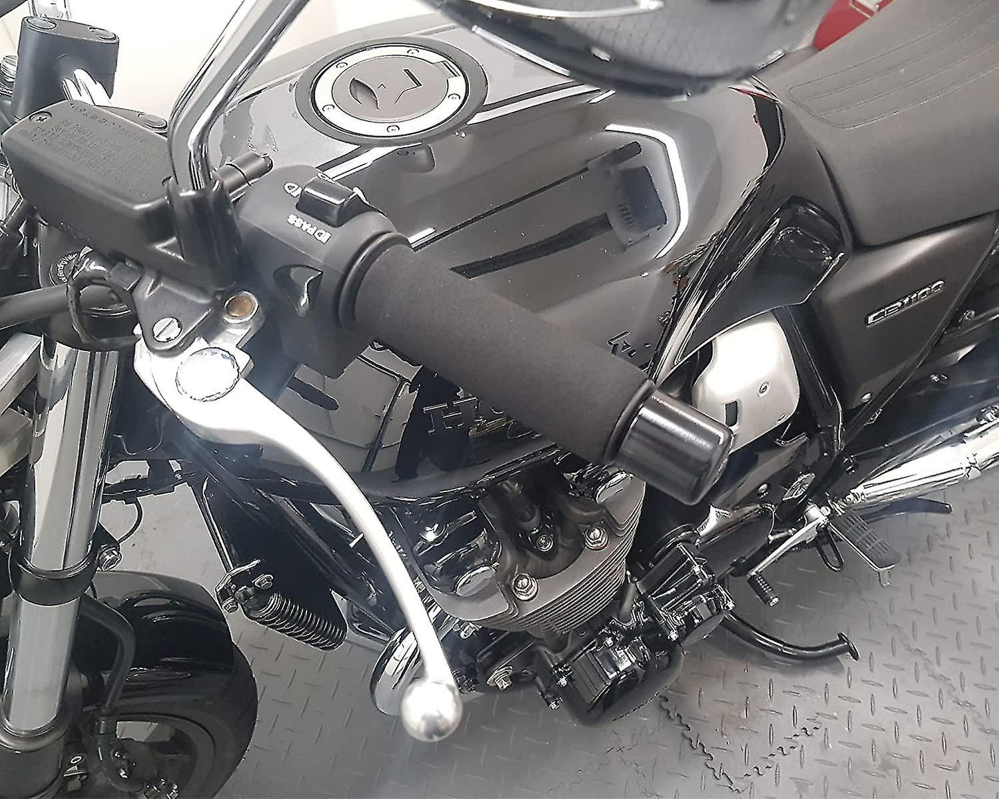 2-pack motorcycle anti-vibration handle covers Inner diameter: 31mm (applicable range: 3.17-3.68 cm) Comfort V1188-JAR108-07863