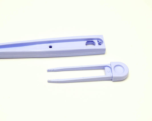 Plastic Fly Swatter with Tweezers, Bugs Whisk and Fly Killer with Pincers (3) V1188-ZC-LHJ-638
