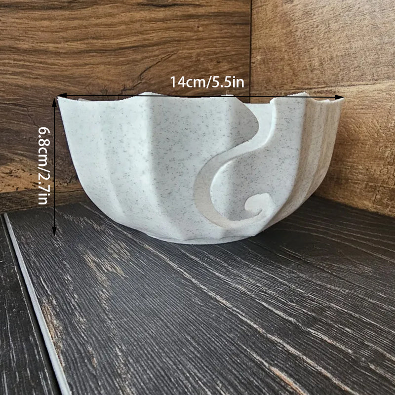 A 3D-printed yarn bowl to accompany your knitting and crochet time. White. V1195-VYY0046