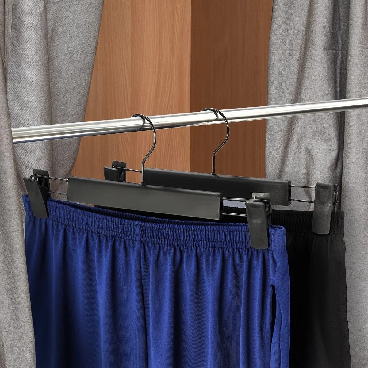 10-Pack Multi-Purpose Adjustable Pant Hangers: Thickened Non-Slip Clips, 360 degrees Rotating Hook, V1232-KJ001