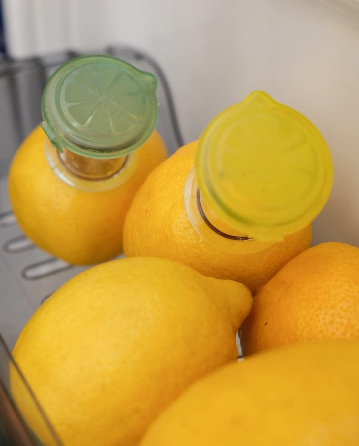 YZC Lemon Squeezer - 2-Pack Lemon-Juicer - BPA-Free Plastic Lime Juicer- Compact Juice Extractor Citrus Press V1258-DP02-B-70