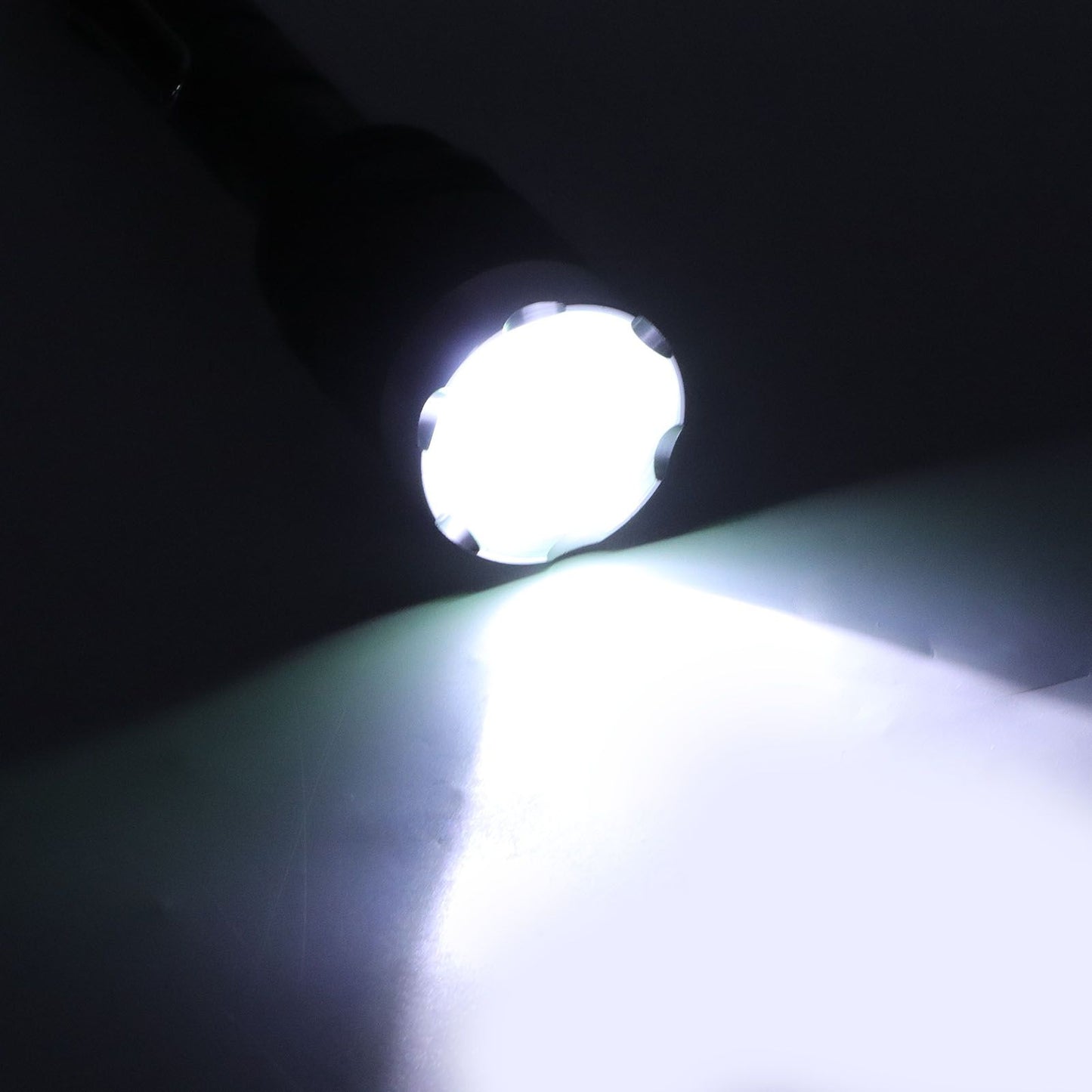 Camping Flashlight 5000LM Lengthened IPX5 Waterproof Anodized Black T6 Lamp Beads White Light Outdoor V1294-YM0523-3119220048911