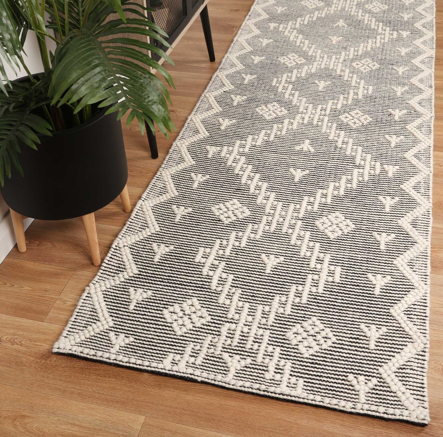 Goa D5- CREAM (No Tassel) 300x400 V516-GOA300D5CRE