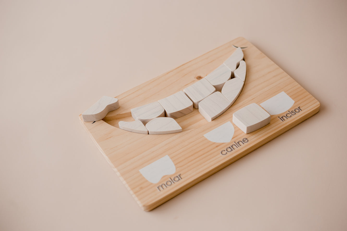 Smiling Puzzle V59-412
