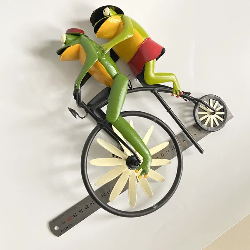 Whimsical Frog Garden Wind Spinner - Metal Yard Art with Cycling Frogs V888-ELOSUNG16174