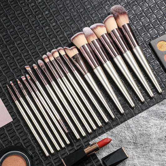 Pink 18-Piece Makeup Brush Set - Professional Synthetic Fiber Brushes with Wooden Handles for Flawless Beauty V888-ELOSUNG23144