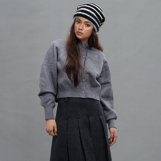 Trendy Dual-Tone Striped Beanie - Soft Plush Knit, Versatile Winter Cap (Black and white) V888-ELOSUNG31023