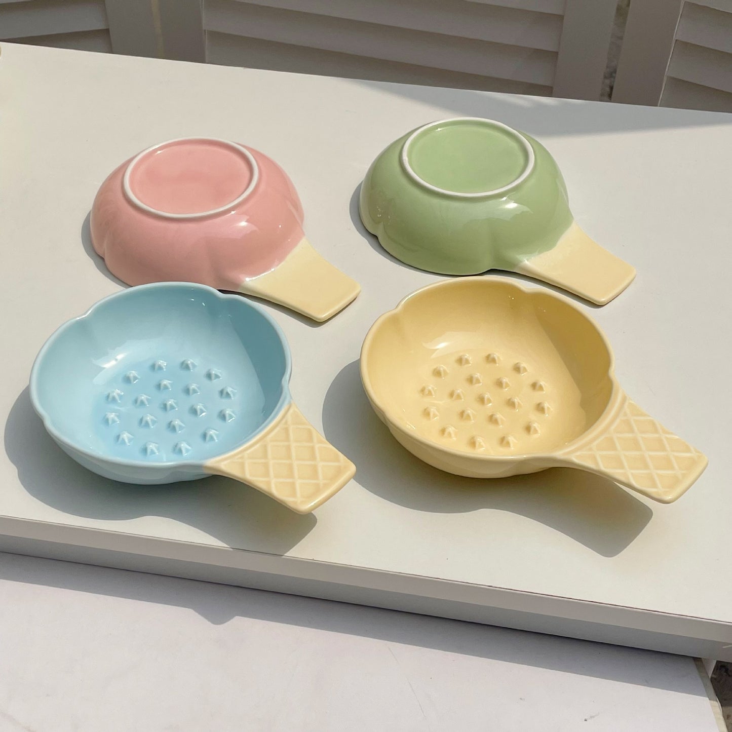 2 Pcs Pink and Yellow Adorable Ice Cream Cone Ceramic Slow Feeder Pet Bowl - Fun Anti-Gulp Design for Cats & V888-ELOSUNG32032