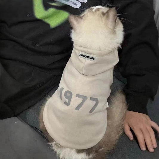2-Pack XL sizeTrendy Pet Hoodie with "1977" Print - Warm Winter Wear for Cats and Small Dogs - with Plush V888-ELOSUNG50006