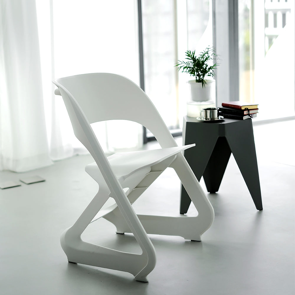 ArtissIn Set of 4 Dining Chairs Office Cafe Lounge Seat Stackable Plastic Leisure Chairs White AI-PP-CHAIR-WH