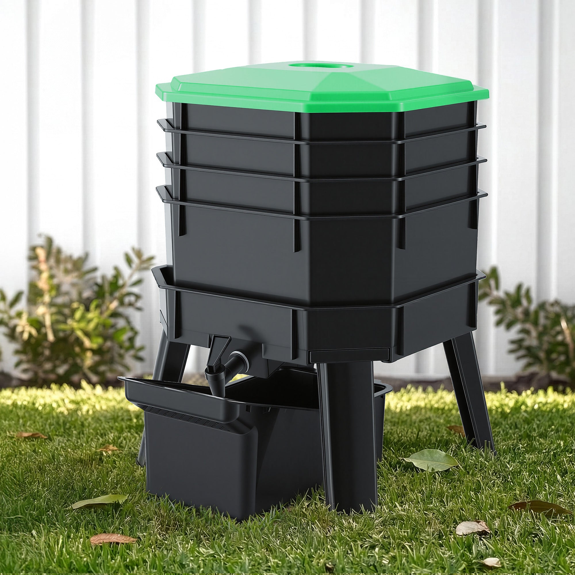 Gardeon Compost Bin 4-Tray Stackable Worm Farm Composter with Liquid Fertiliser Tap CBIN-4LVL-GNBK