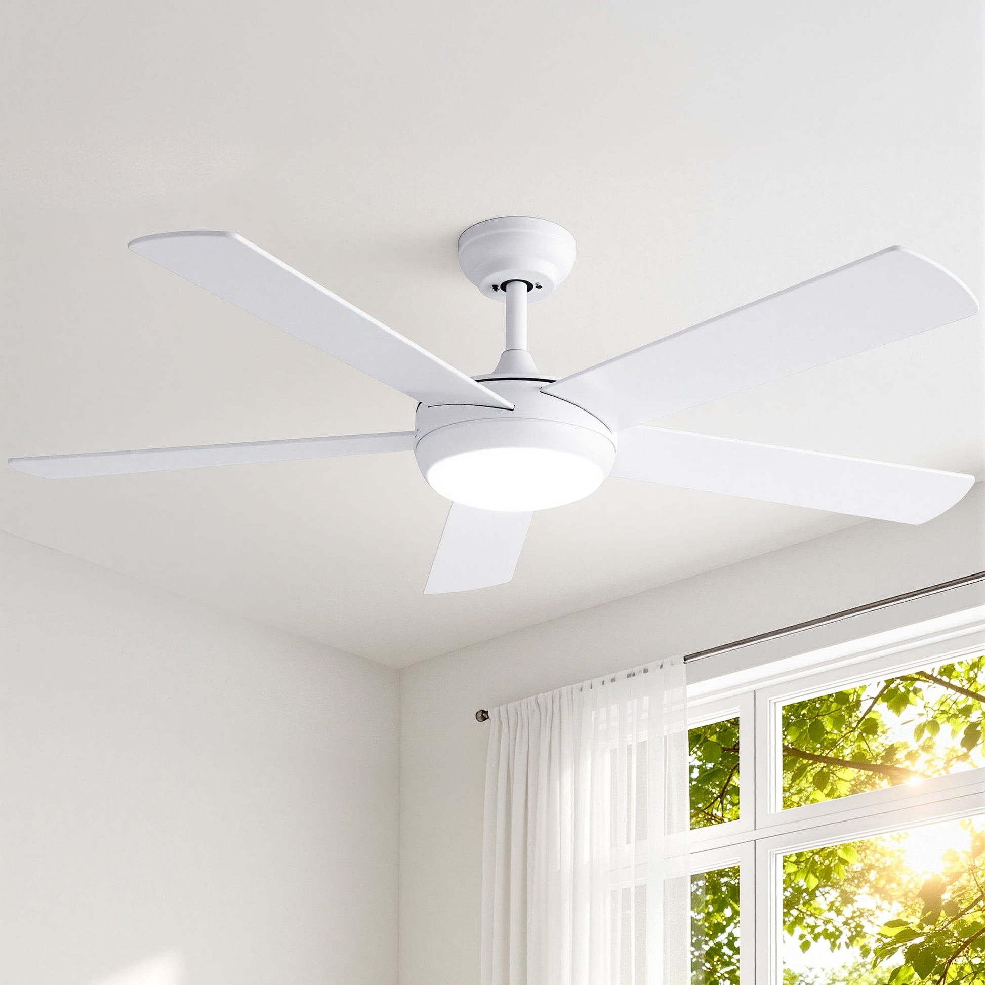 Devanti 52'' Ceiling Fan 5 Blades DC Motor w/Light w/Remote White CF-C-52-5B-986-WH