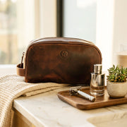 Leather Toiletry Bag for Men Leather Unisex Make-up Bag Travel Dopp Kit V1003-AARO-WB09