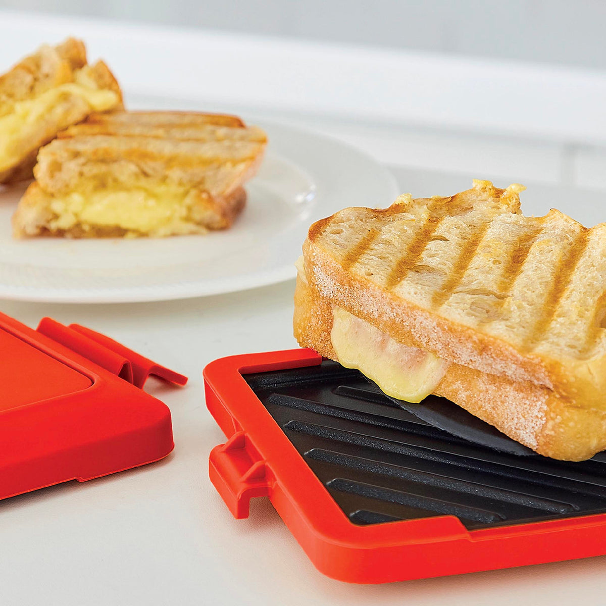 Laser Microwave Toastie Maker with Heatwave Tech Red V1031-CO-MICSM-132