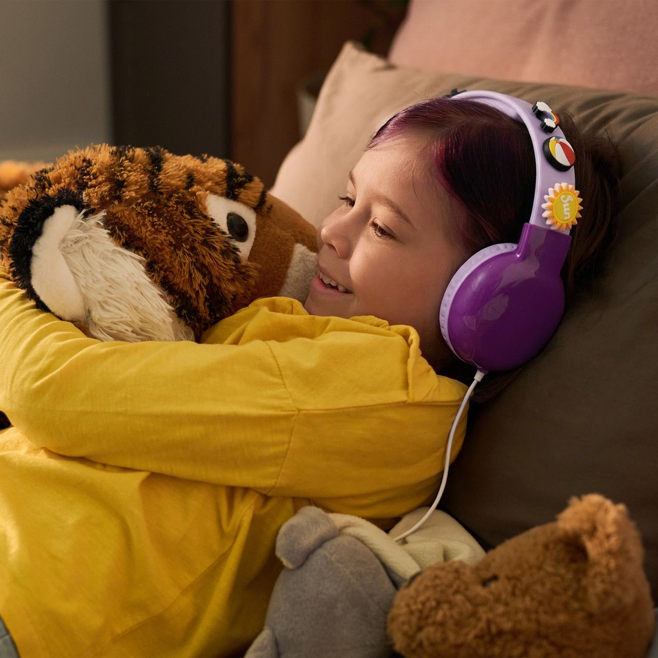 Laser Kids Wired Headphones with Charms Pink V1031-HP-KW26PK-018