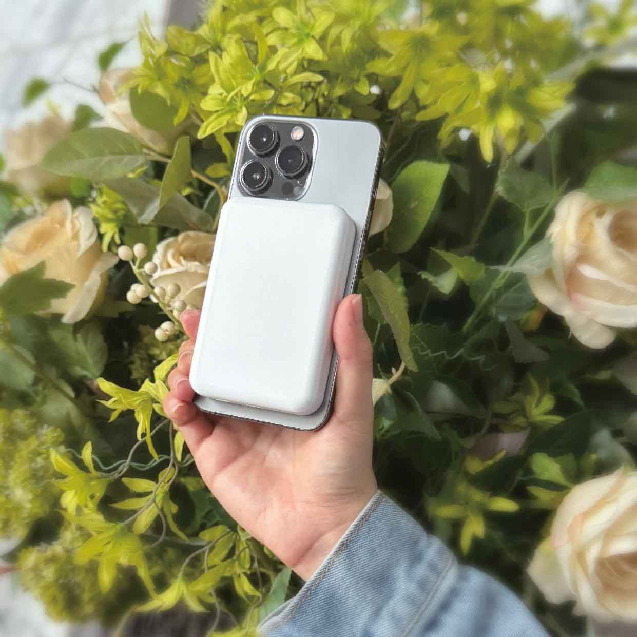 Laser 5000mAh Magnetic Wireless Power Bank White V1031-PB-5MSWH-774