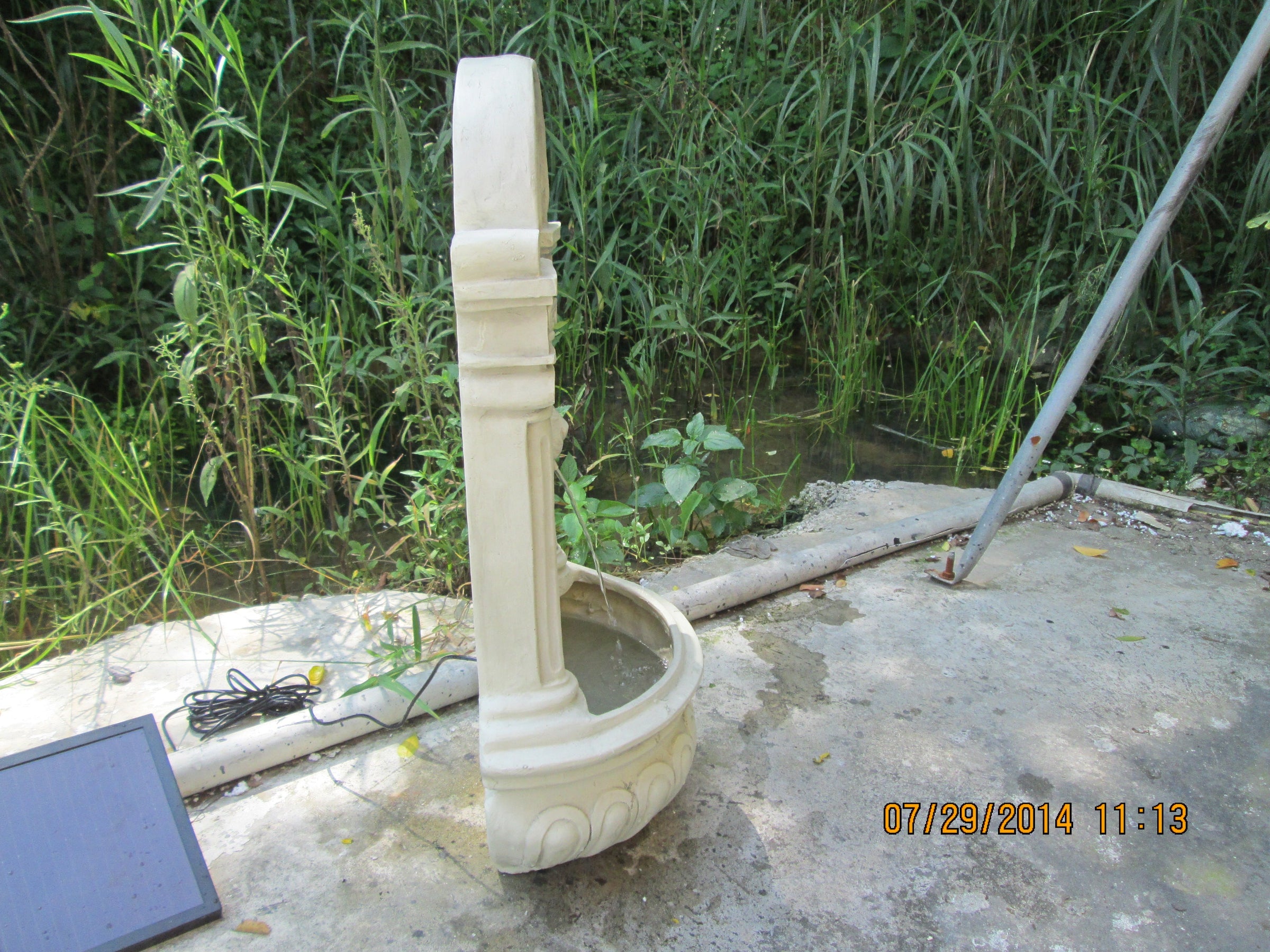 Samland SOLAR DECORATIVE LION WALL WATER FOUNTAIN FEATURE V1060-F811