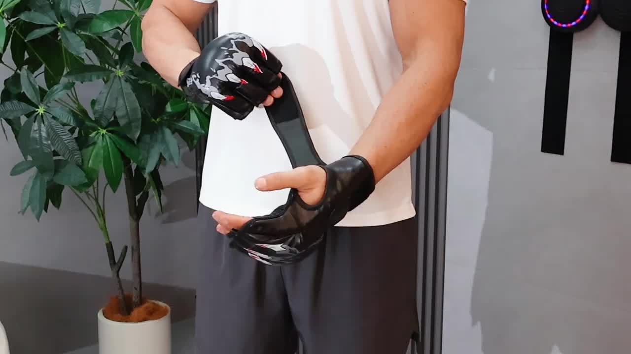 Smart Boxing Training Device: 18 Music Modes + Adaptive System + Minimalist Wall Mount, Creating a V1102-QJBHYY001