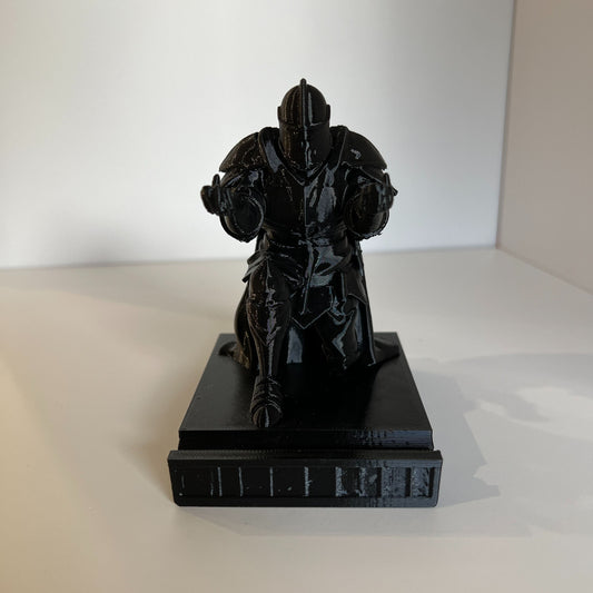 **Knight Sculpture Pen Holder: A Medieval Epic on Your Desk, Where the Pen Becomes a Sword, Blending V1102-QSBJ001