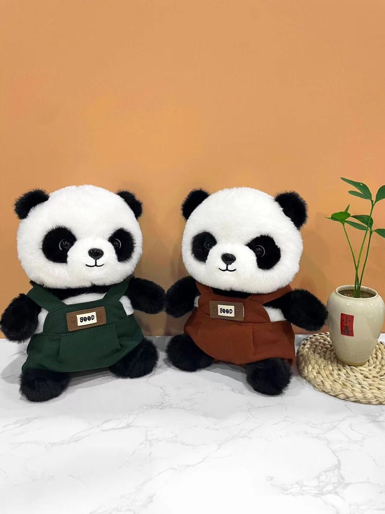 A unique Chinese panda plush toy, a simulated giant panda doll (green) V1105-YAXM-001