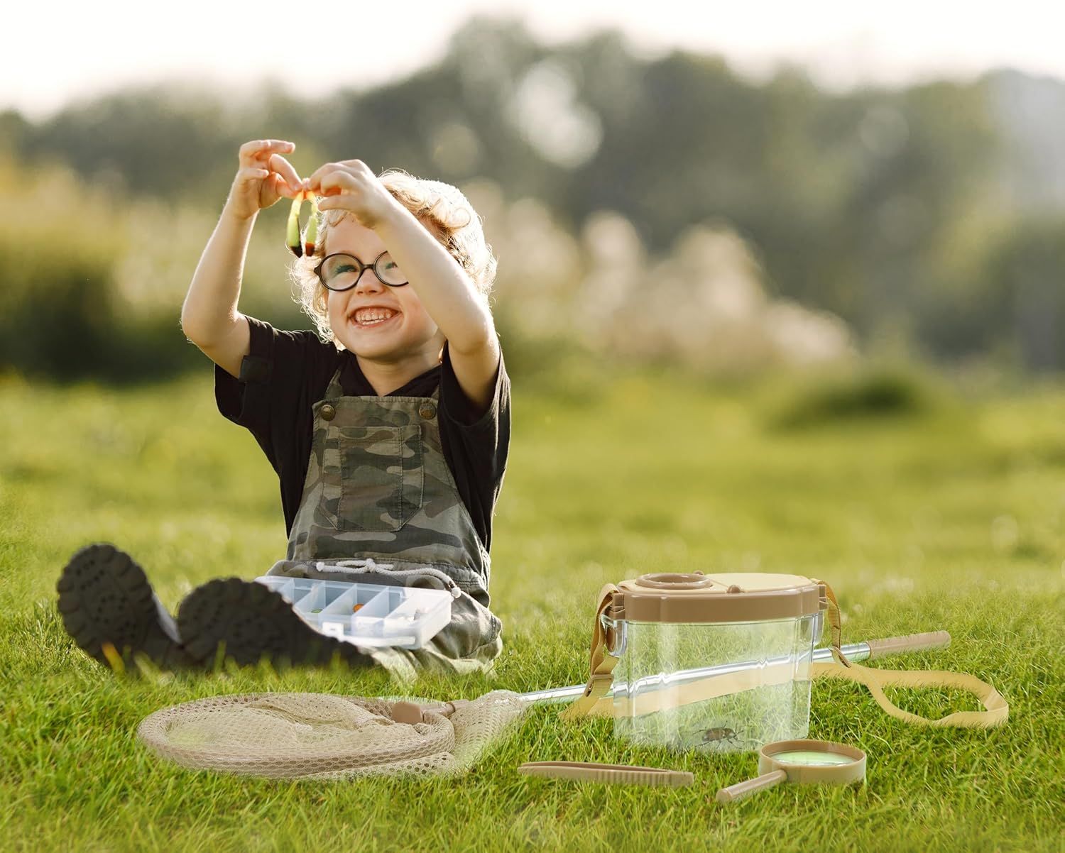 Kids Bug Catching Kit with Extendable Net, Magnifier & Observation Habitat - Outdoor Exploration Toy for V1107-CS-ETKCSJQ