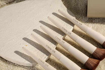 Matte Beige Makeup Brush Set (18-Piece): Professional, Cruelty-Free for Foundation, Blush & Eyeshadow, Ideal V1107-MATTE BEIGE MAKEUP BRUSH SET