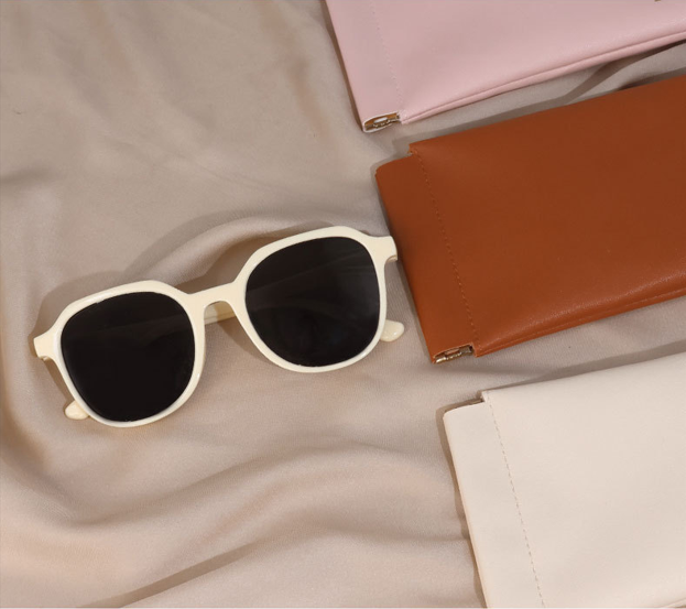 Christmas gift Premium Leather Eyeglass Case with Spring Closure - Multiple Color Options - Refined V1107-PIGEYANJINGDAI001-APRICOT