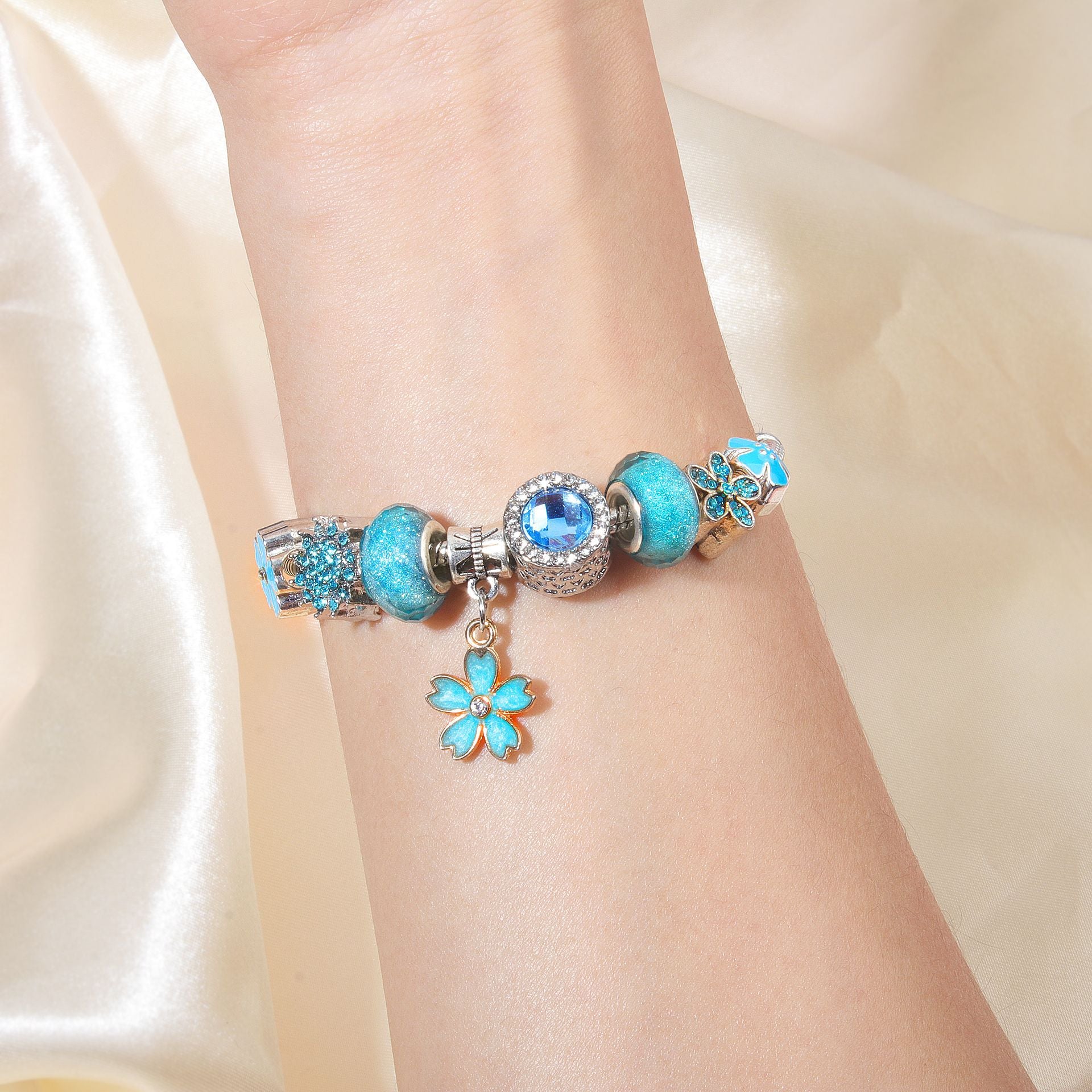 Blue Magnolia Alloy Bracelet with Rhinestones & Glaze Beads(17cm) V1132-NSSL104-17