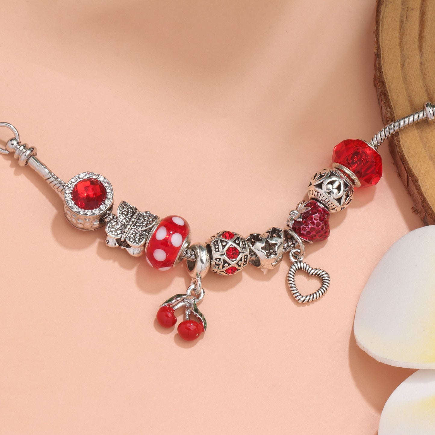 Charm Bracelet with Butterfly & Crystal Heart, Zinc Alloy(red,16cm) V1132-NSSL8-16