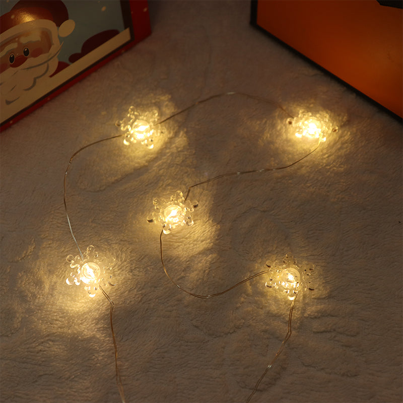 2m 20-LED Christmas Snowflake String Lights, Warm White, Battery Powered (2 x AA Batteries Required) V1163-DC-SD-A