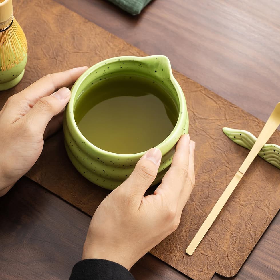 7-Piece Ceramic Matcha Tea Set with Bowl Whisk and Accessories, Green V1188-MS-325-0026