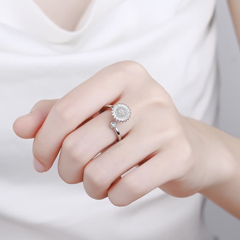 3-Piece Adjustable Stress Ring for Women with Rotatable Decor, Anxiety Relief, One Size V1188-MS-325-0358