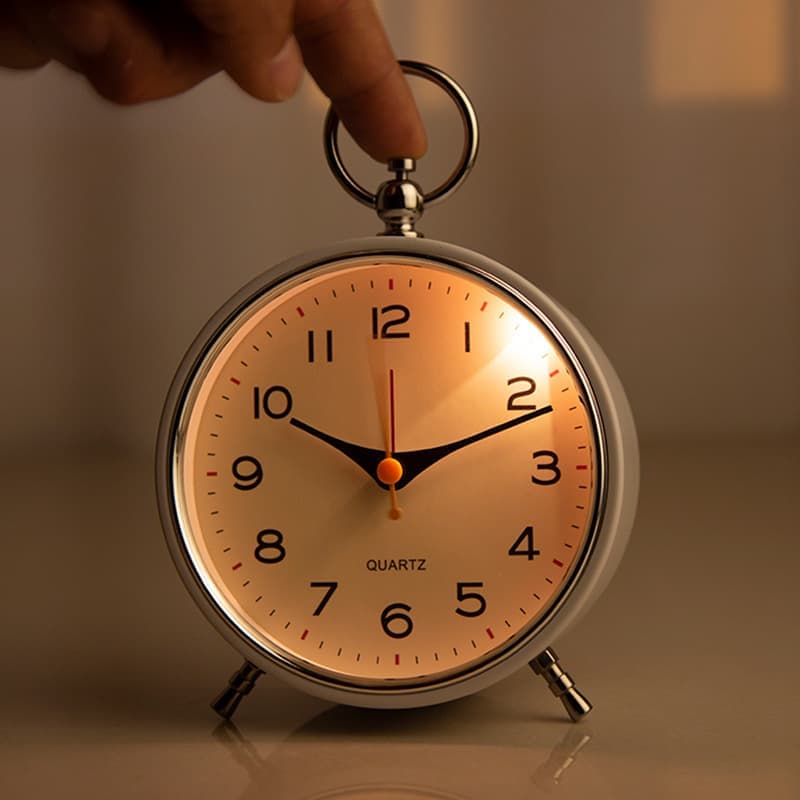 Analog Alarm Clock with Snooze Button, Retro Design and Lighting, White, 16x11 cm V1188-MS-325-1811