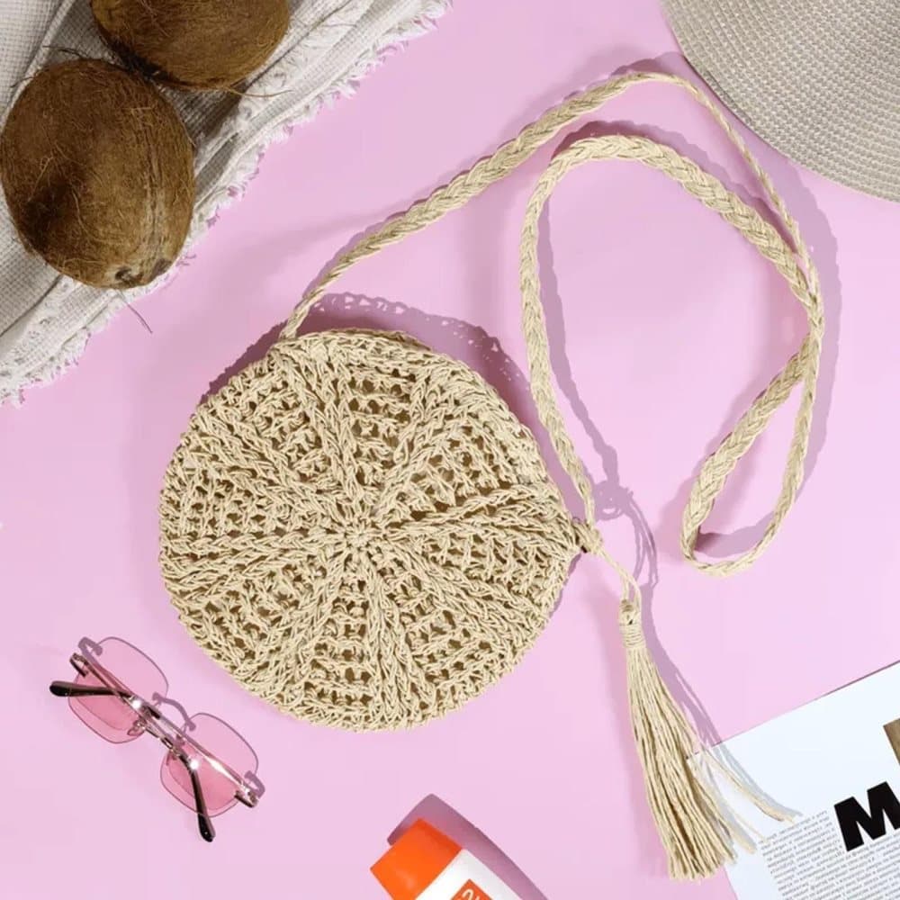 Retro style round straw beach bag, white, perfect for summer V1188-MS-325-1945
