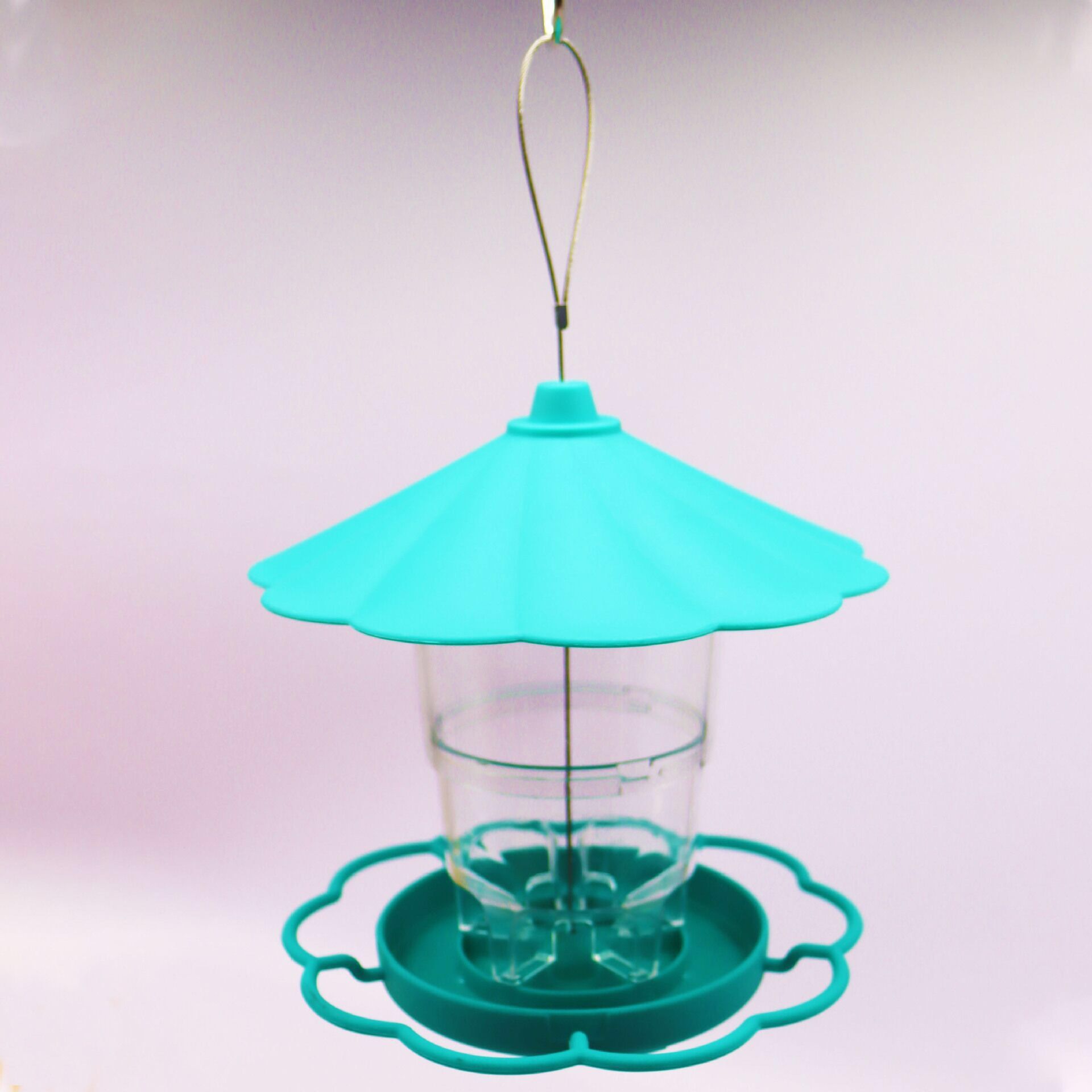 Automatic Hanging Large Capacity Multi-functional Bird Feeder (PP/PS) 820ML Capacity Size: 200*200*125mm V1188-MS-424-0004