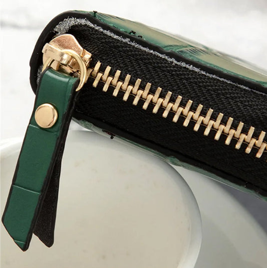 Luxury Card Holder with Crocodile Leather Pattern | Credit Card Holder | With Cash Compartment | Card Holder V1188-MS101-00102-1