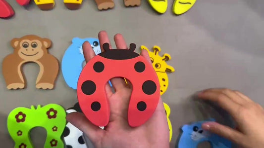 Door Stoppers Animal I Baby and Child Door Protectors I Door Protection I Foam / Foam I Animal Door Stopper I V1188-MS101-00142-1