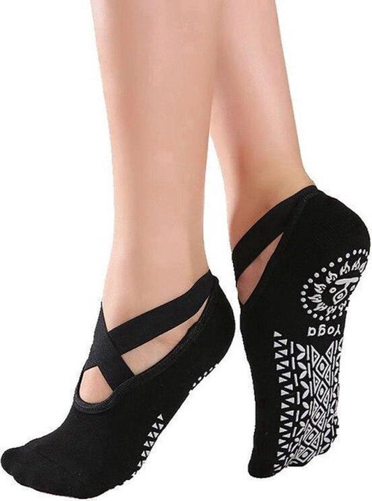 Closed Toe Yoga Socks | With Anti-Slip Bottom | Anti-Slip Socks | Pilates Socks | Size 36-40 | Black V1188-MS101-00328-1