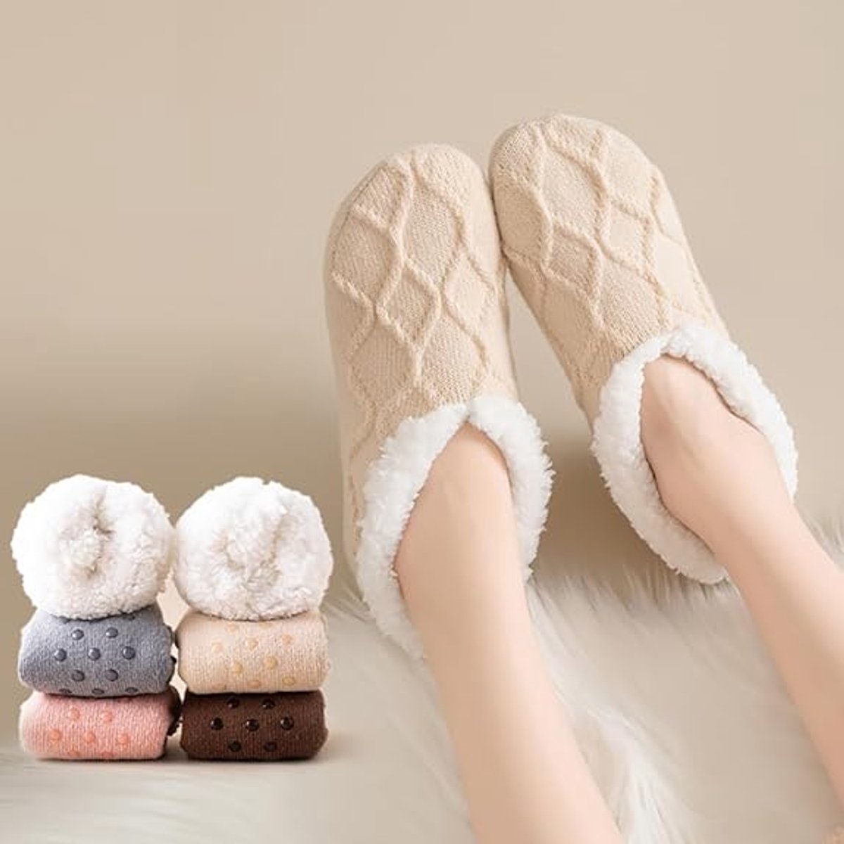 Women's Slipper Socks - Winter Warmth - Fluffy Sherpa lining - Ultra-comfortable for bare feet - One size V1188-MS101-00813-1
