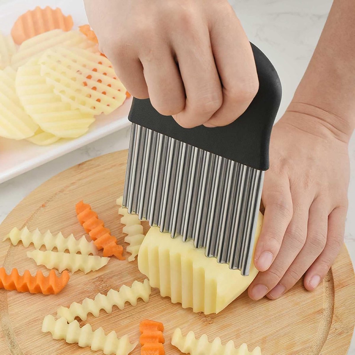 Vegetable knife - Stainless steel - Serrated blade - Potato chip cutter - Fruit and vegetable cutter - V1188-MS101-00836-1