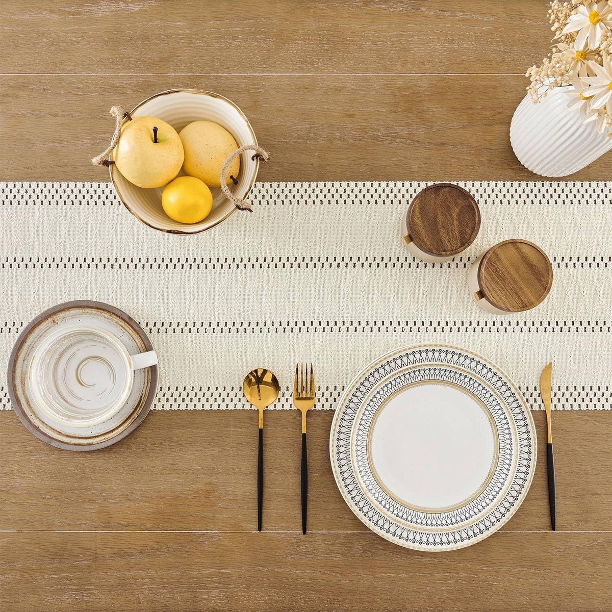 Table runner - tablecloth - Bohemian style table runner - pink table runner - with knotted tassel - farmhouse V1188-MS101-02887-1