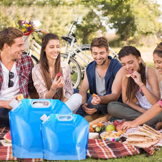 Collapsible Water Jerrycan - 4-Piece Water Reservoir Set - 5 and 10 Liter Flexible Water Jerrycan with Closed V1188-NK-BOL-373