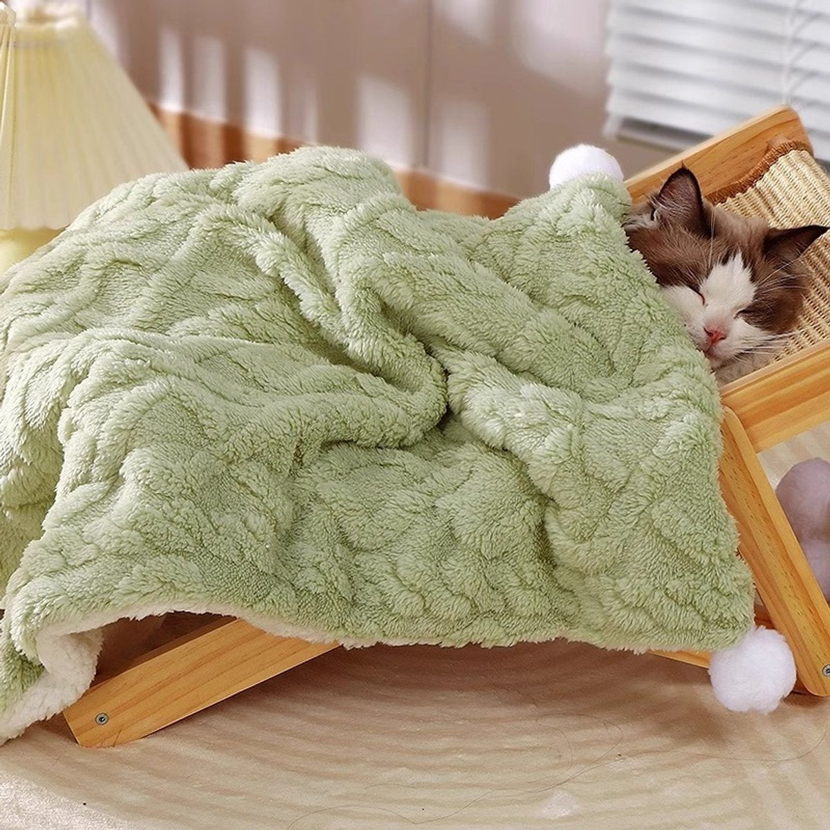 Pet Mat - Soft Pet Blanket - Warm Plush Blanket for Dogs and Cats - Comfortable & Cozy Sleep Blanket - 55*45cm V1188-ZXY-10024