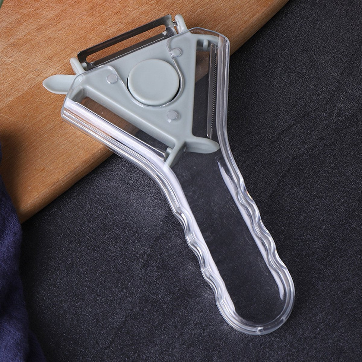 Peeler - 3-in-1 Peeler - Ergonomic - Can be used for peeling, grating and slicing - Blue V1188-ZXY-10824