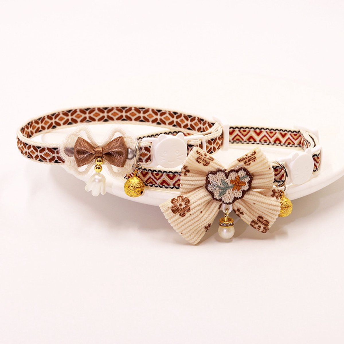 Cat Collar - Bow and Bell Collar - Adjustable Kitten Collar - Dog Collar - Lightweight Safety Collar for Pets V1188-ZXY-10893