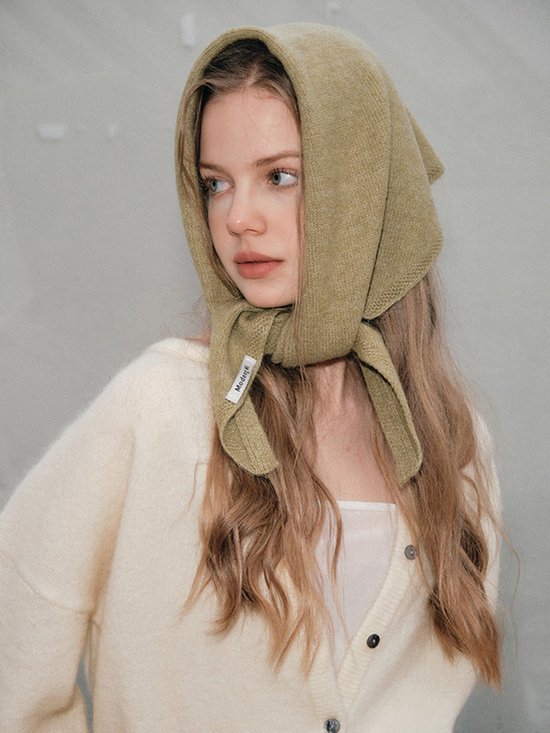 Triangular Knitted Scarf - Soft Acrylic Fabric - As a Scarf, Shawl or Blanket - In Solid Colors - White V1188-ZXY-131-894