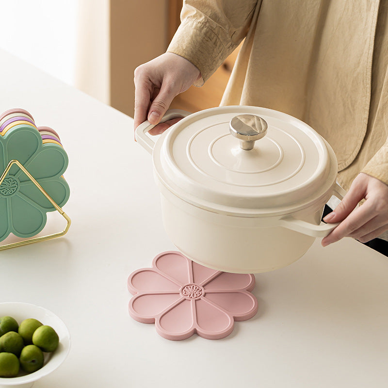 Silicone Mat - Heat Insulation & Anti-slip - Five Colors - Comes with Gold Stand - Flower Shape V1189-HB001HWG000003