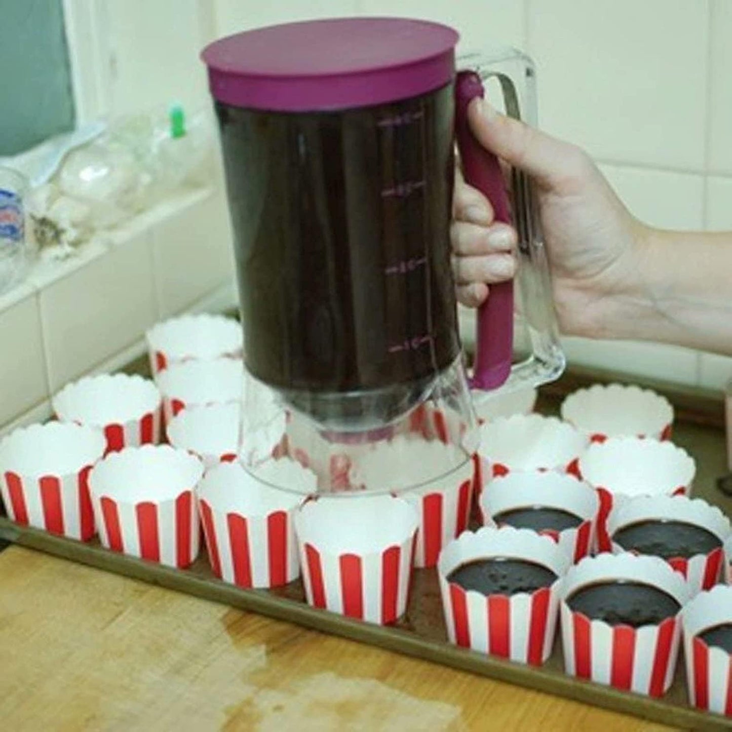 Dough Dispenser - For Filling and Decorating - Pancakes and Donuts - With Measuring Cup V1189-HB001WSRG00039