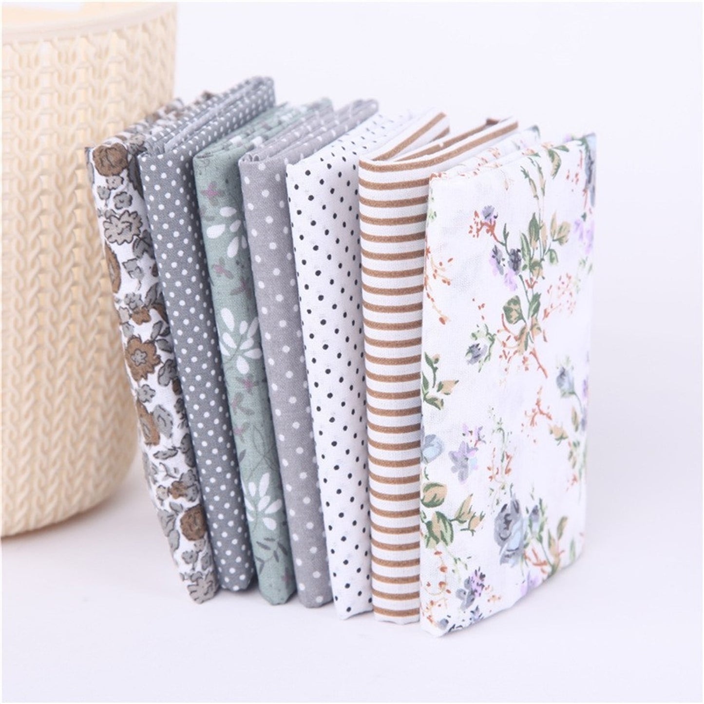 Tdoenbutw clearance Cotton Crafts Fabric Bundle Patchwork Squares Quilting Sewing Patchwork DIY 7PCS 7PC DIY V1189-LWWAL-20260325-00039